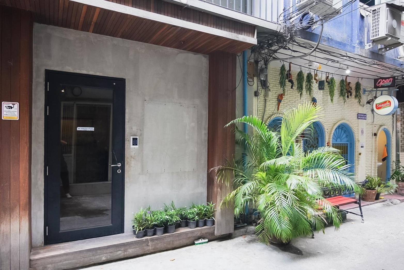 Z โกอินน์ สีลม - สถานีรถไฟฟ้าเซนต์หลุยส์ Go Inn Silom Bangkok Ngoại thất bức ảnh